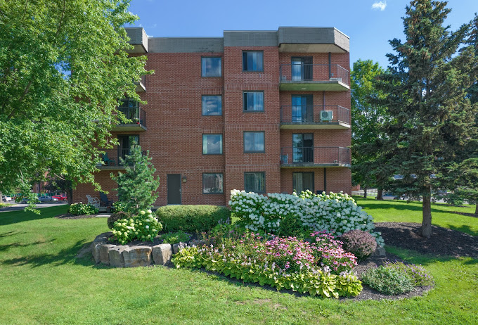 L'Émérite De Brossard